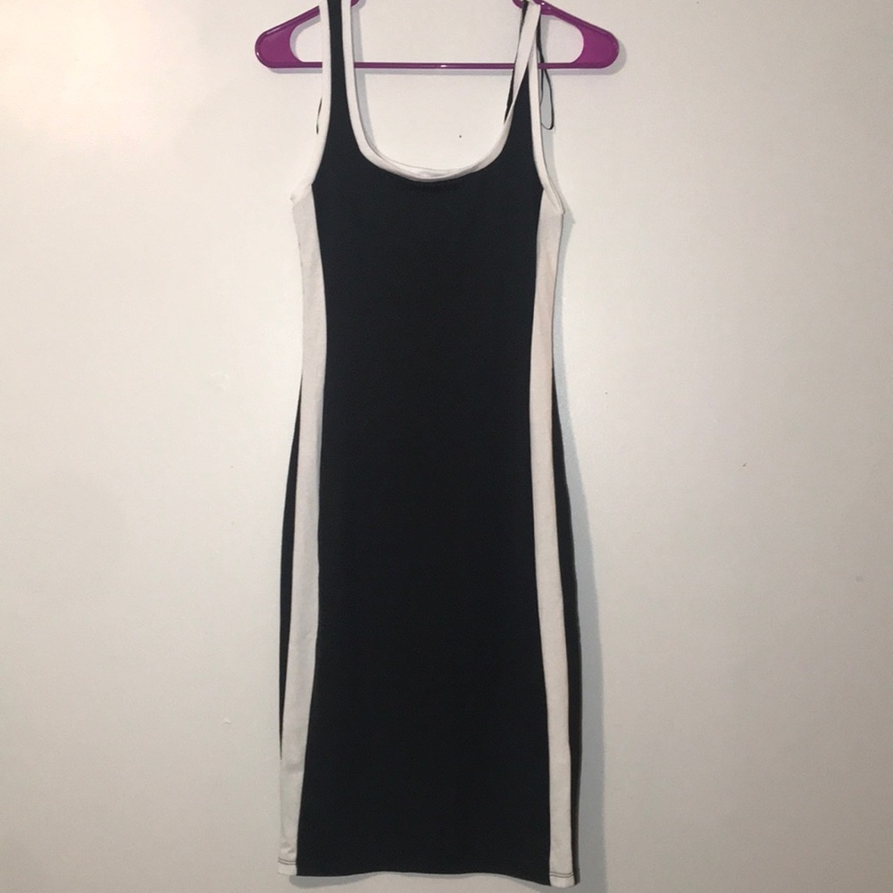 Zara Bodycon⚪️⚫️